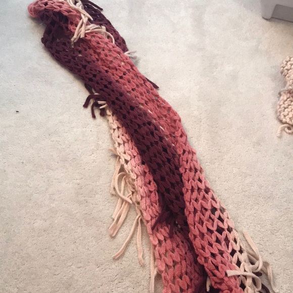 Ombré Fringe Infinity Scarf - Picture 2 of 2